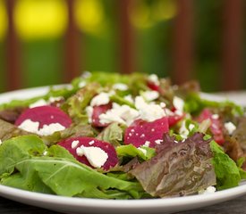 Beets and Arugula Salad with Goat Cheese