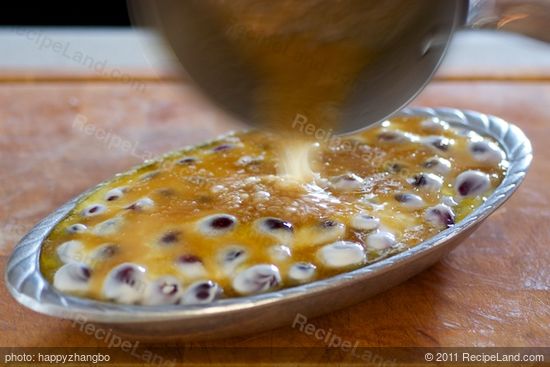 Immediately pour over grapes. 