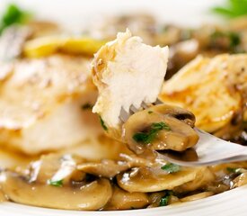 Baked Lemon Chicken with Mushroom Sauce 