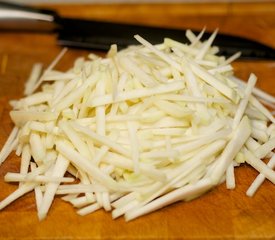 Kohlrabi, Carrot and Fennel Slaw