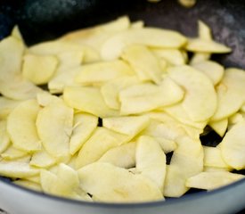 Apfelpfannkuchen (German Apple Pancakes)