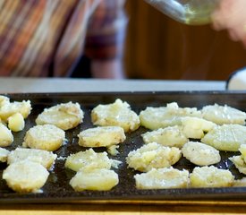 Super Crispy Oven Roasted Potatoes