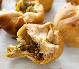 Sun-dried Tomato, Basil Pesto and Artichoke Pizza Rolls