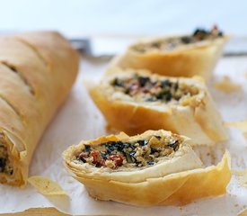 Spinach, Sun-Dried Tomato, and Parmesan Rolls