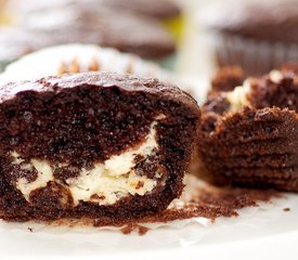 Filled Rich Chocolate Cupcakes