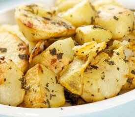 Crispy Sage Roasted Potatoes