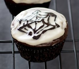 Halloween Chocolate Surprise Cupcakes