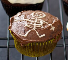 Halloween Chocolate Surprise Cupcakes