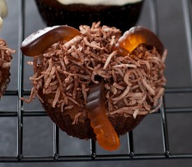 Halloween Chocolate Surprise Cupcakes