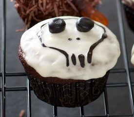 Halloween Chocolate Surprise Cupcakes