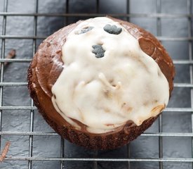 Halloween Chocolate Surprise Cupcakes