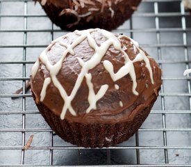 Halloween Chocolate Surprise Cupcakes