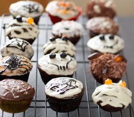 Halloween Chocolate Surprise Cupcakes