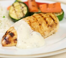 Grilled Chicken with Yogurt Sauce