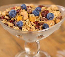 Almond, Cashew and Dried Fruits Granola