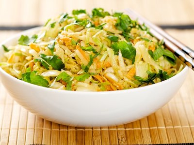Asian Cabbage Salad with Spicy Peanut Sauce