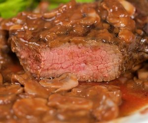 Grilled Sirloin Steak with Mushroom-Wine Sauce