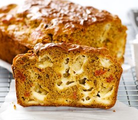 Easy Mozzarella, Sun-Dried Tomato and Pesto Quick Bread 