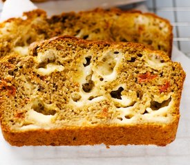 Easy Mozzarella, Sun-Dried Tomato and Pesto Quick Bread 