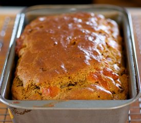 Easy Mozzarella, Sun-Dried Tomato and Pesto Quick Bread 