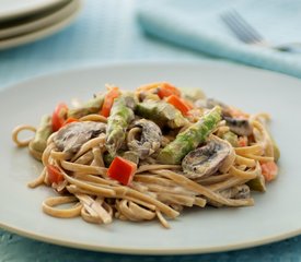 Linguine and Asparagus with Creamy Sauce