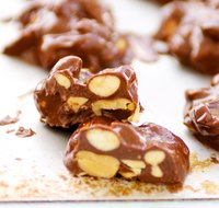 Easy Peanut Clusters