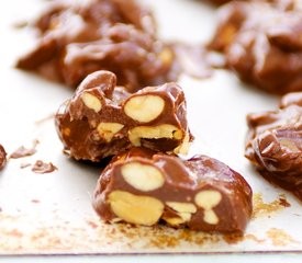 Easy Peanut Clusters