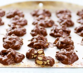 Easy Peanut Clusters