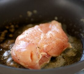 Chicken Breasts in Poblano Sauce