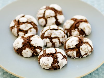 Chocolate Crackle Cookies