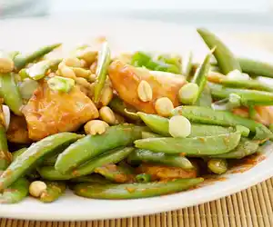 15 Minute Sichuan-Style Chicken with Peanuts