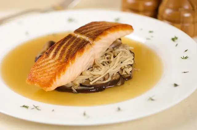 Crispy Salmon with Mushrooms