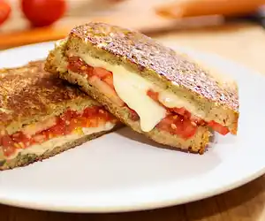 Basil Pesto Caprese Grilled Cheese Sandwich