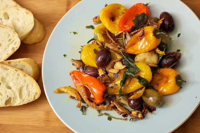 Quick and tasty appetizer, good at any occasion. 