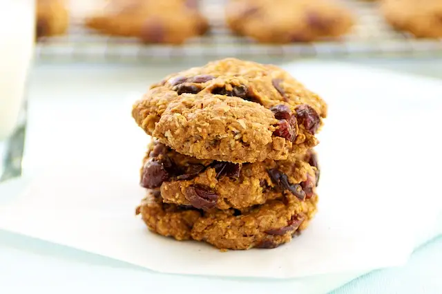 Oatmeal & Dried Cranberry Cookies
