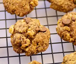 Neiman Marcus Oatmeal Chocolate Chip Cookie