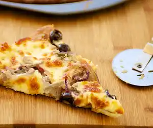 Whole Wheat Rosemary, Onion & Olives Focaccia Pizza