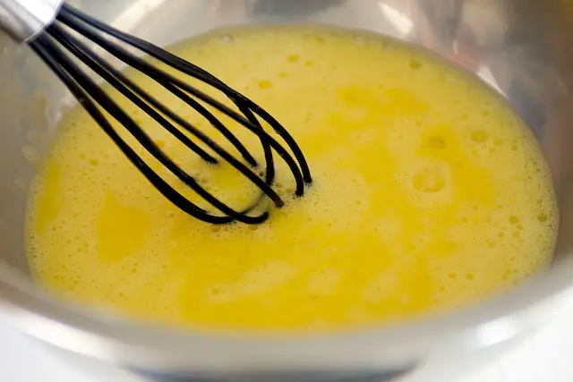 Whisk well.