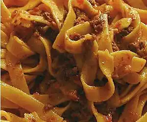 Bolognese sauce: traditional recipe  (Ragù Bolognese)