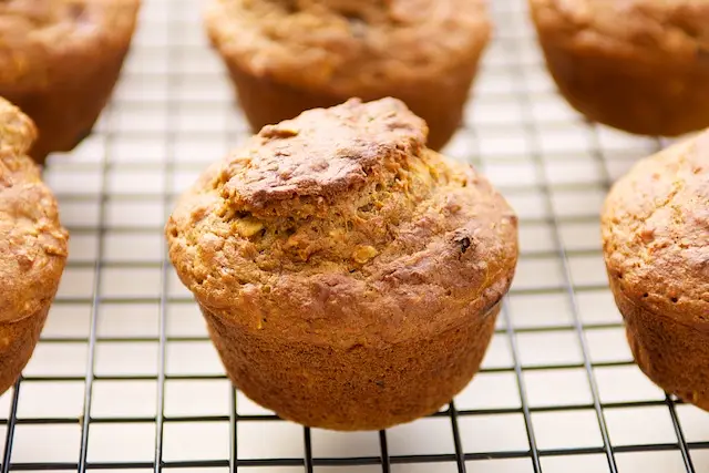 Lowfat Applesauce Banana Muffins