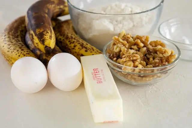 Applesauce, Chocolate Chip & Banana Bread