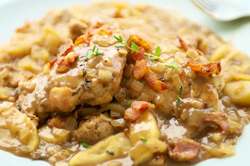 Chicken with Apples & Bacon