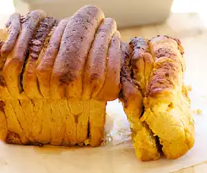Cheddar & Beer Pull-Apart Bread
