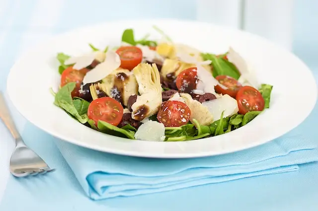 Artichoke & Baby Arugula Salad with Balsamic Vinaigrette