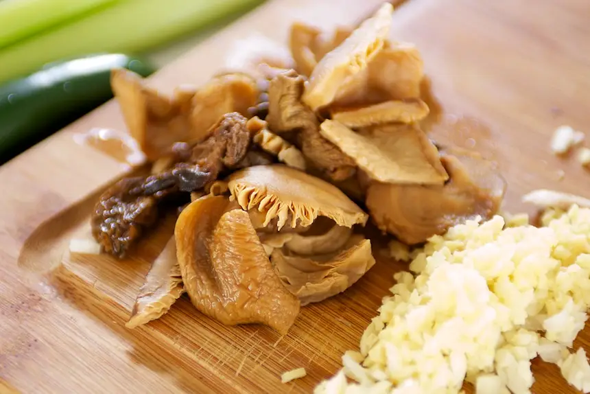 Here I re-dehydrated some dried mushrooms.