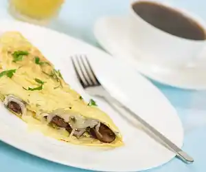 Breakfast Mushroom & Cheese Omelette