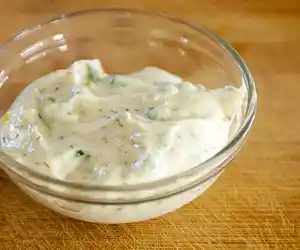 Creamy Ranch Salad Dressing (Light)