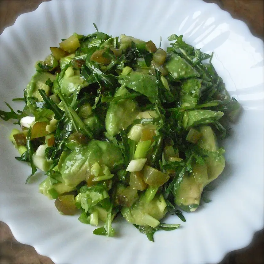 Avocado, Cornichon & Arugula salad