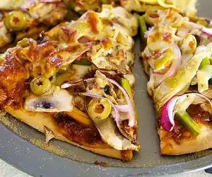 Mushroom, Sun-Dried Tomato & Olive Pizza
