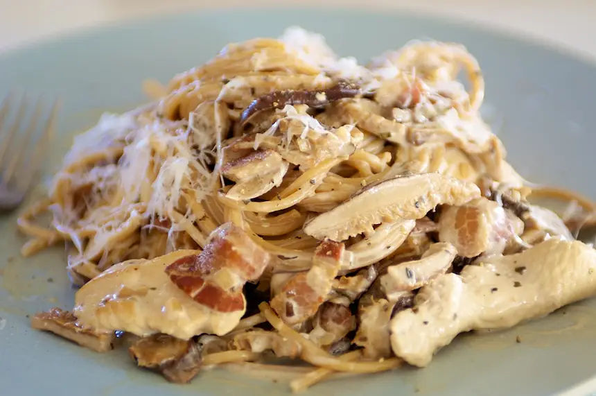 Fettuccine with Shiitake Sauce & Chicken